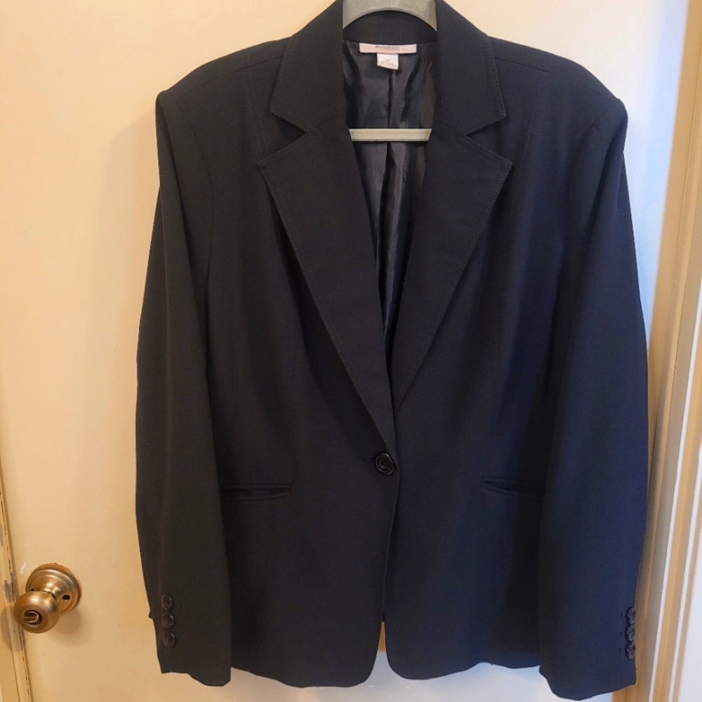 Dressbarn Woman Classic Black Blazer Size 1X Single-Breasted 3-Button Sleeve EUC